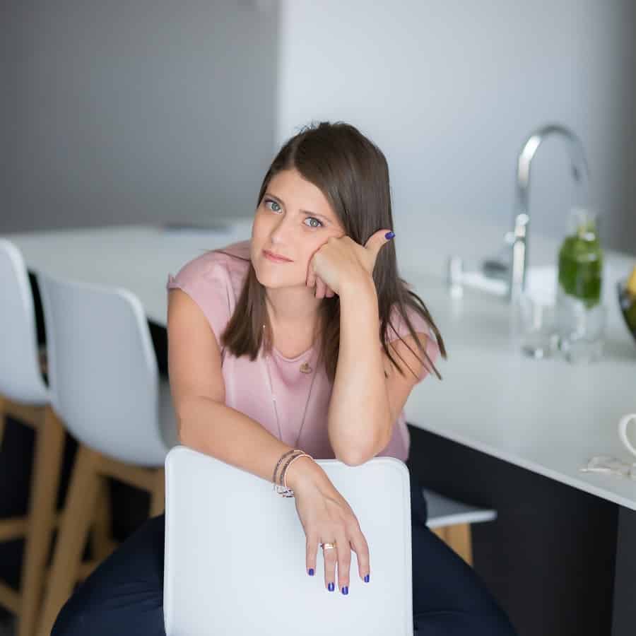 Read more about the article אחד על אחד עם מעצבת הפנים הילה אריאלי